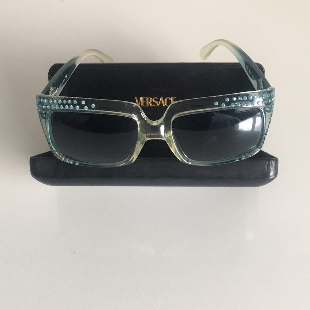 VERSACE SUNGLASSES 😎